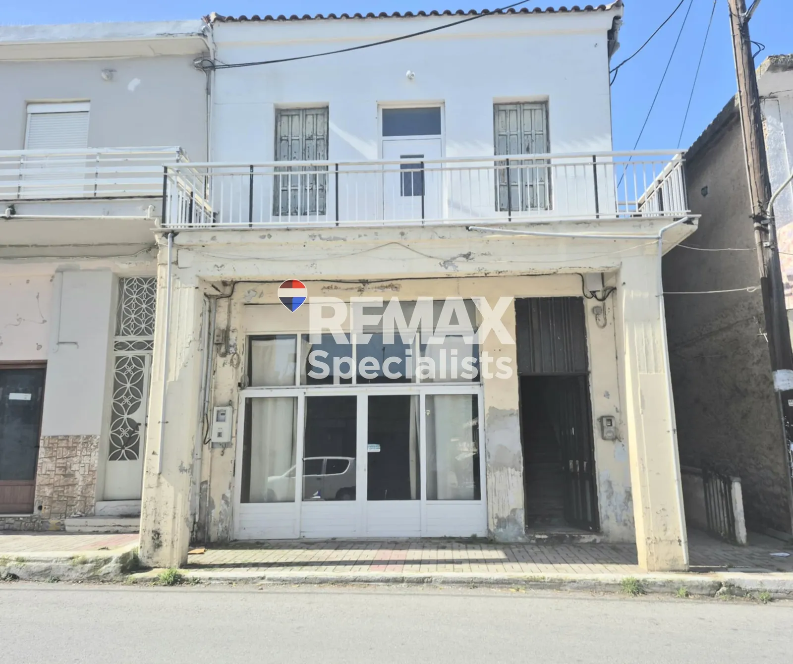 Two-level building in Voukolies — photograph from official listing 2196967.