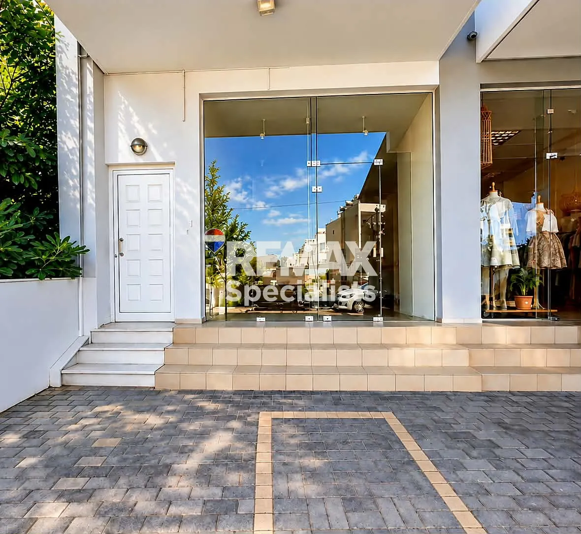 Spațiu comercial de închiriat în Agia Marina · fotografie 2